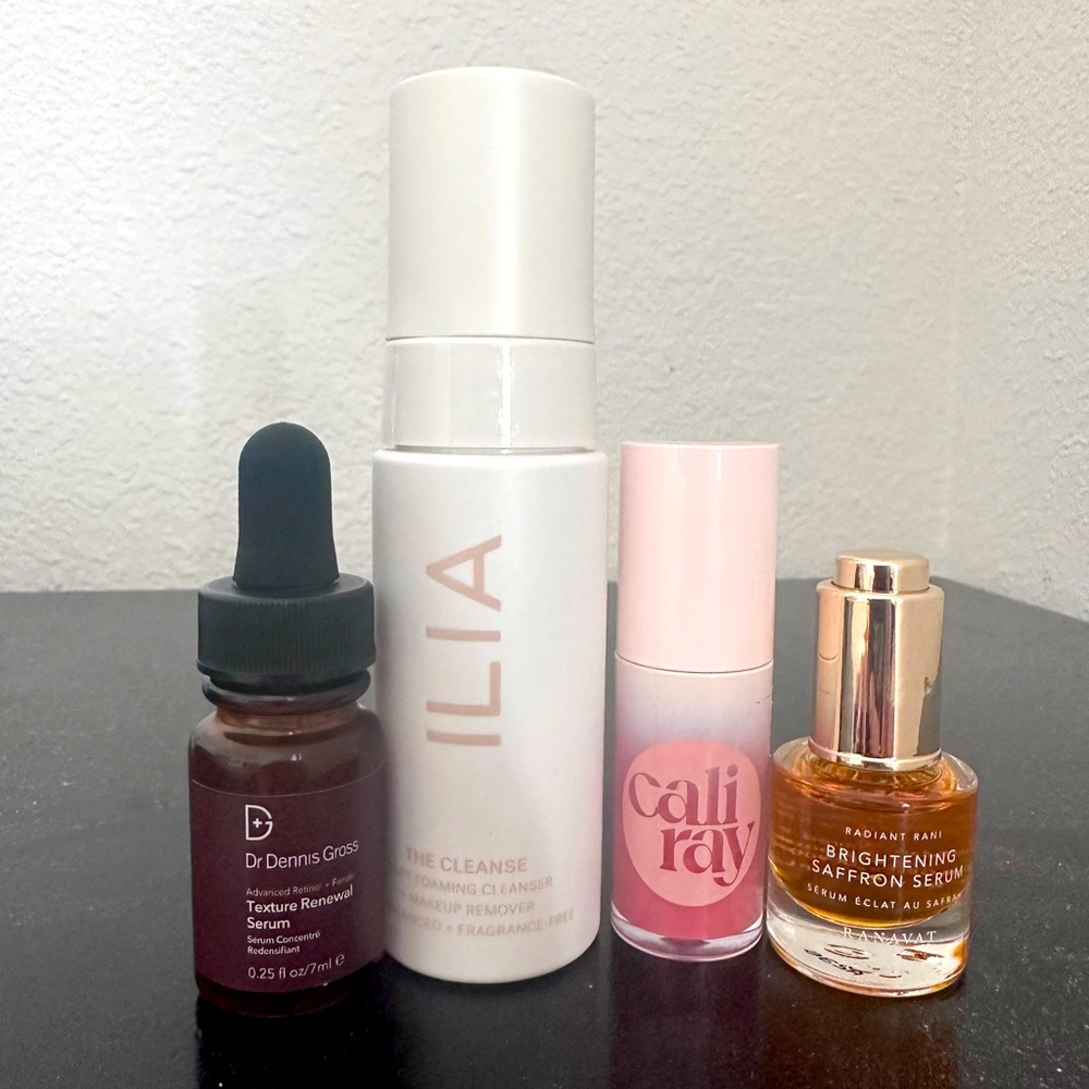 Mix of skincare/makeup goodies (2 full size)